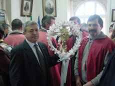 d� a Cruz a beijar