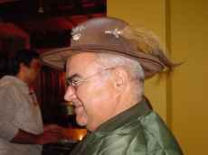 Ca�ador com chap�u e rabo de Javali