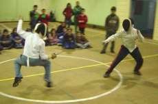 Miguel Martins, � esquerda, voa para a sua primeira vit�ria