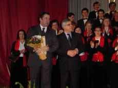 ...pela Direc��o...