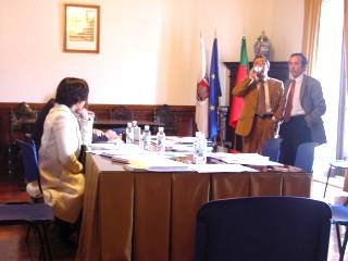 Reuni�o suspensa por 5 minutos