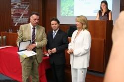 Eduardo Costa ao centro