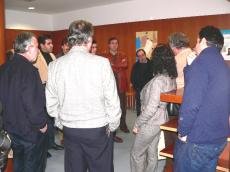 Socialistas reunidos em sala cont�gua
