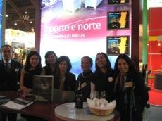 Da esquerda para a direita � Francisco de Calheiros, Presidente da TURIHAB, Araci Coimbra, da TAP, Maria do C�u S� Lima, Directora de Marketing da TURIHAB, Lu�sa Azevedo, da ADETURN, Maria Jos� Copp�, do AICEP, Sara Ramos, da Full Services e Helena Baltazar, da ADETURN