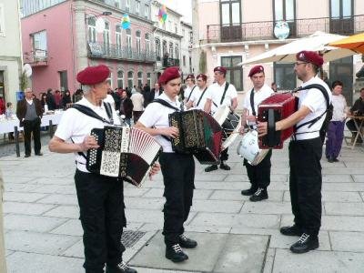 Grupo de Bombos de Vila Praia de �ncora