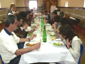 Ajudantes de mesa...