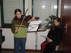 Joana Ara�jo, 13 anos, VP�ncora e a professora